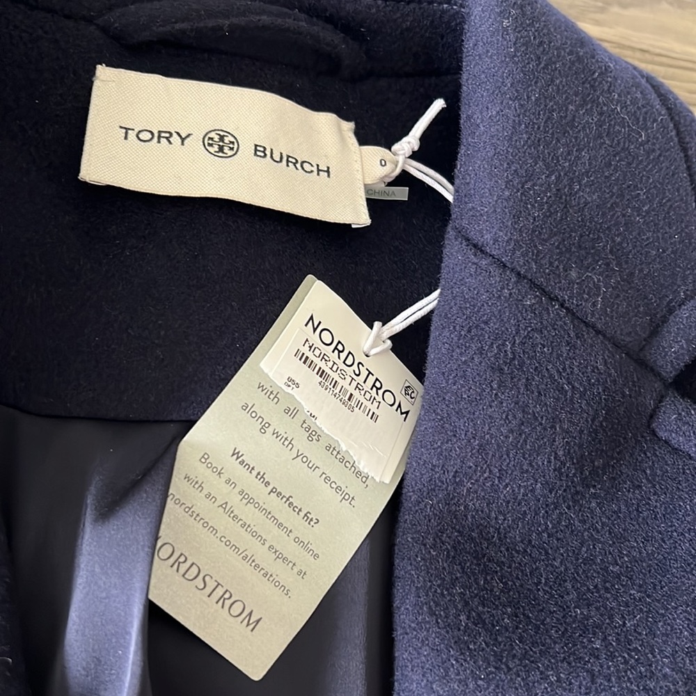 Tory Burch Wool Overcoat in Nevy Blue sz 0 995$ - Picture 13 of 16